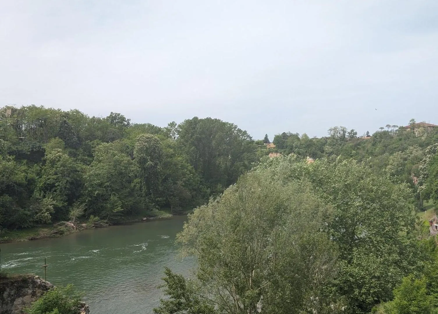 Gite Au Bord Du Tarn غايلاك شقة